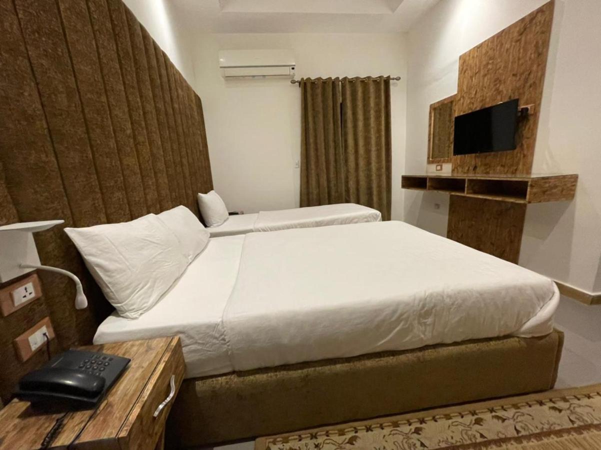 Valencia Ap Cairo Hotel Eksteriør billede