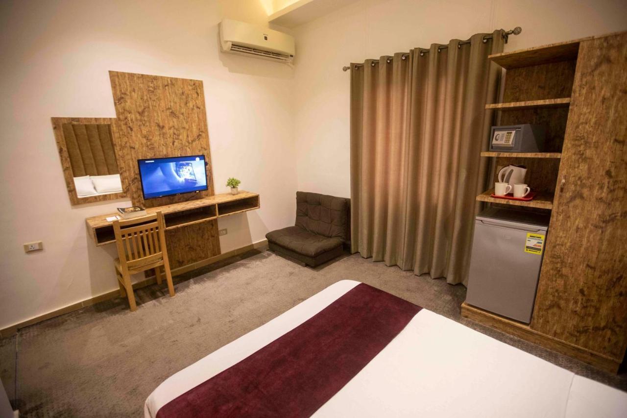 Valencia Ap Cairo Hotel Eksteriør billede